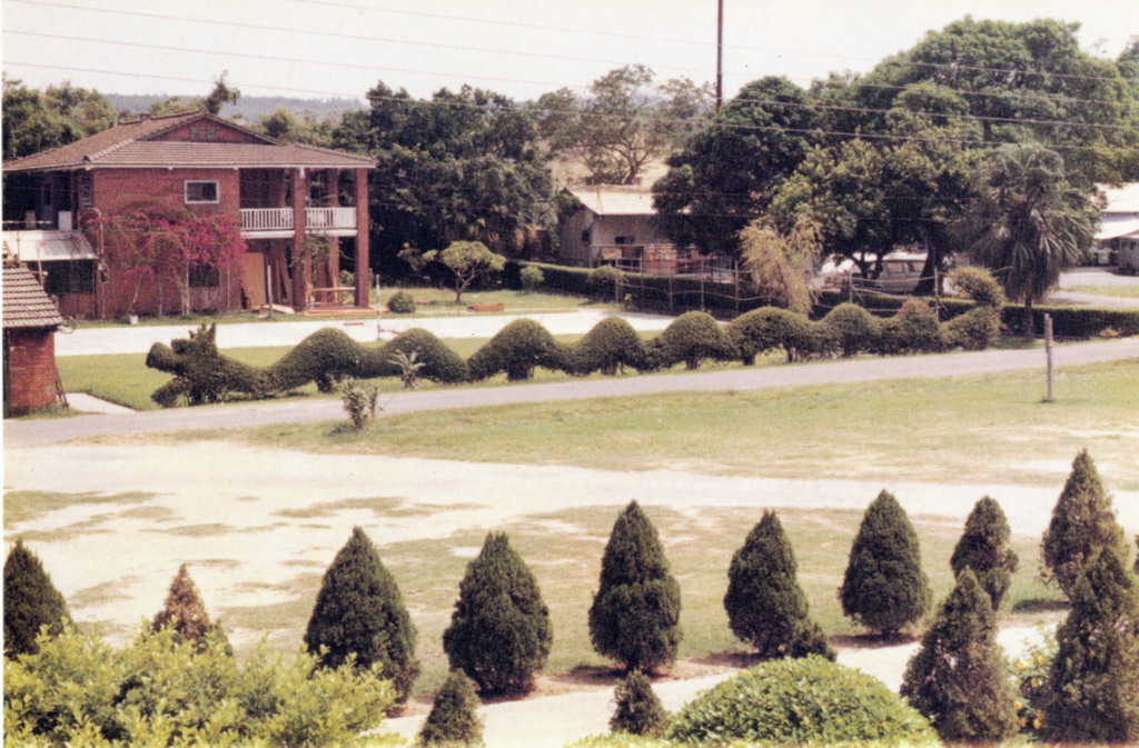 Dormitory yard with dragon001.jpg